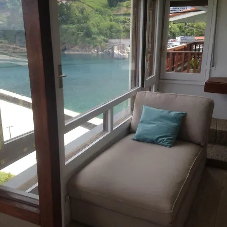 アパート Burumendi 4 ムトリク